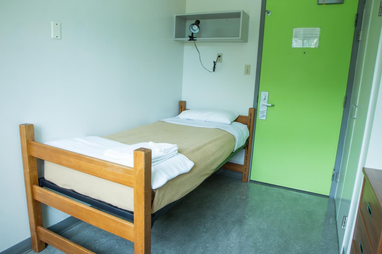 Humber College North Campus Residence 브램턴 외부 사진